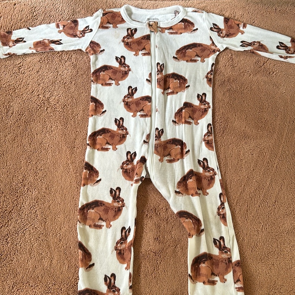 Milkbarn bunny print pajamas. 100% organic cotton. Size 9-12 months.